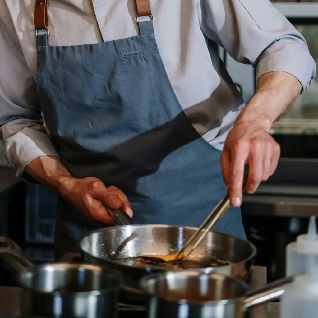 Banner Content Image: https://thundergroup.uk/images/banner/source/COOKWARE.rK337xQrD6.webp?t=1732880963