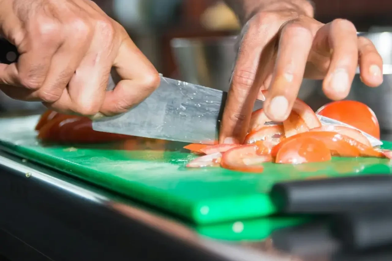 Banner Content Image: https://thundergroup.uk/images/banner/source/FOOD-PREP-2.H4dDQjeoQ5.webp?t=1780242975